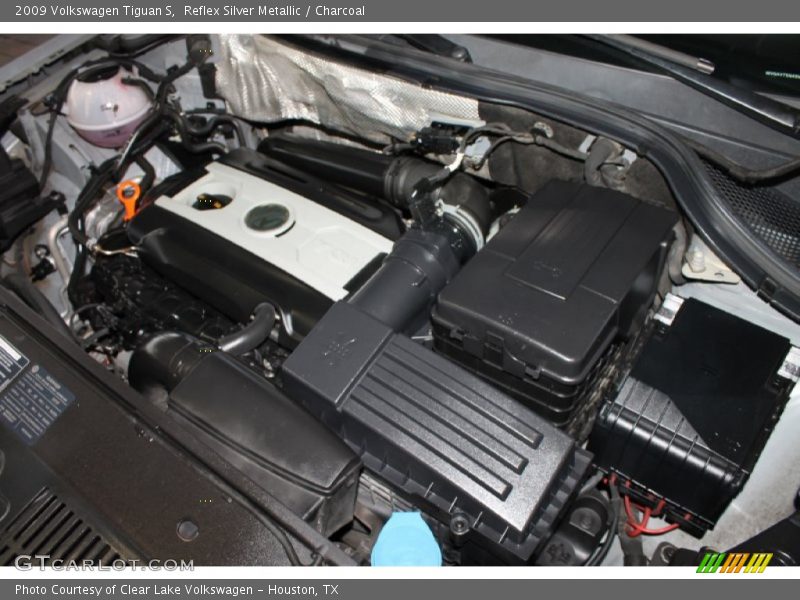 Reflex Silver Metallic / Charcoal 2009 Volkswagen Tiguan S