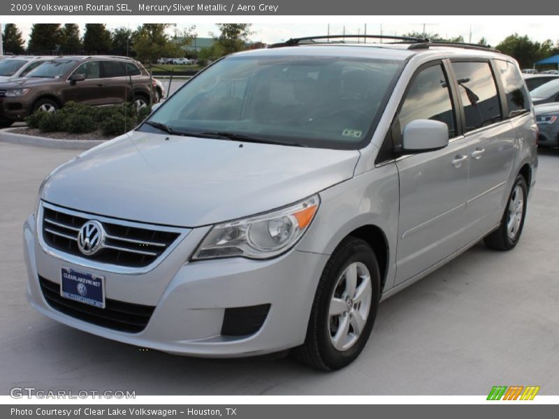Mercury Sliver Metallic / Aero Grey 2009 Volkswagen Routan SEL