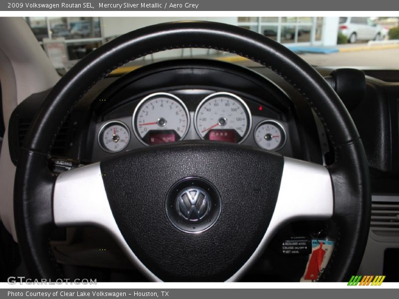 Mercury Sliver Metallic / Aero Grey 2009 Volkswagen Routan SEL