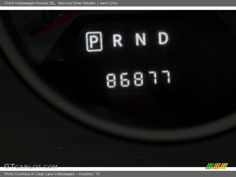 Mercury Sliver Metallic / Aero Grey 2009 Volkswagen Routan SEL