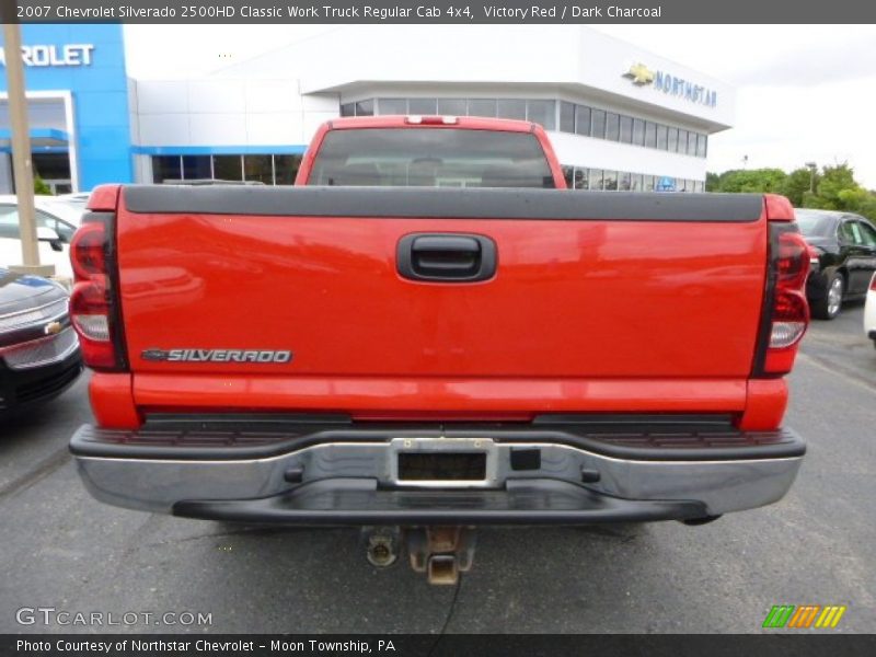 Victory Red / Dark Charcoal 2007 Chevrolet Silverado 2500HD Classic Work Truck Regular Cab 4x4