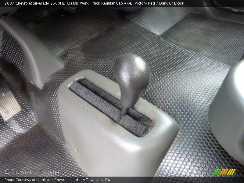 Victory Red / Dark Charcoal 2007 Chevrolet Silverado 2500HD Classic Work Truck Regular Cab 4x4