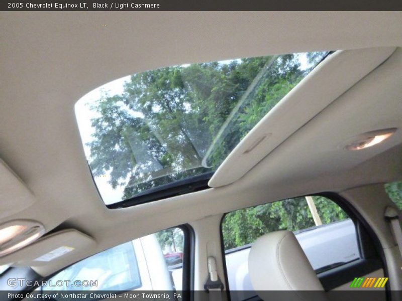 Black / Light Cashmere 2005 Chevrolet Equinox LT