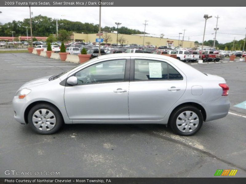 Silver Streak Mica / Dark Charcoal 2009 Toyota Yaris Sedan