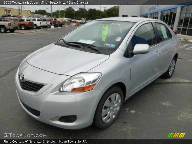 Silver Streak Mica / Dark Charcoal 2009 Toyota Yaris Sedan