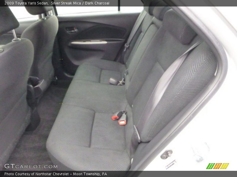Silver Streak Mica / Dark Charcoal 2009 Toyota Yaris Sedan