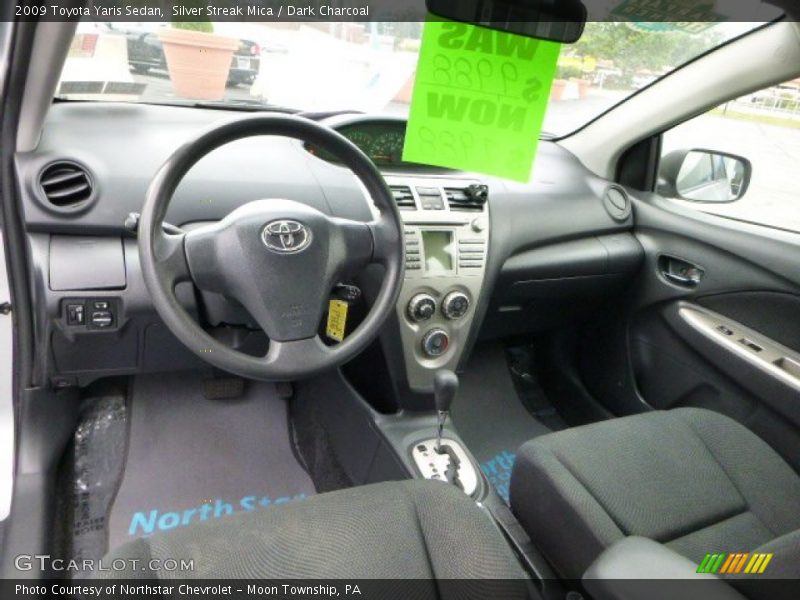 Silver Streak Mica / Dark Charcoal 2009 Toyota Yaris Sedan