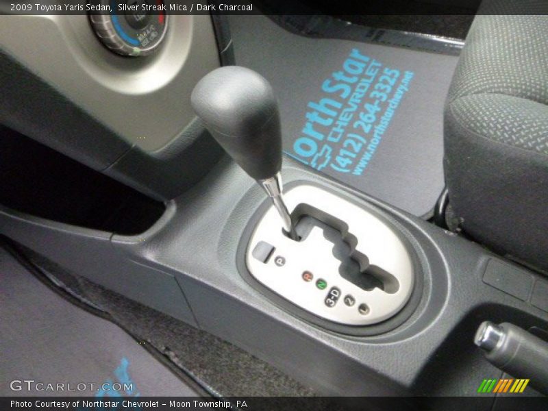 Silver Streak Mica / Dark Charcoal 2009 Toyota Yaris Sedan