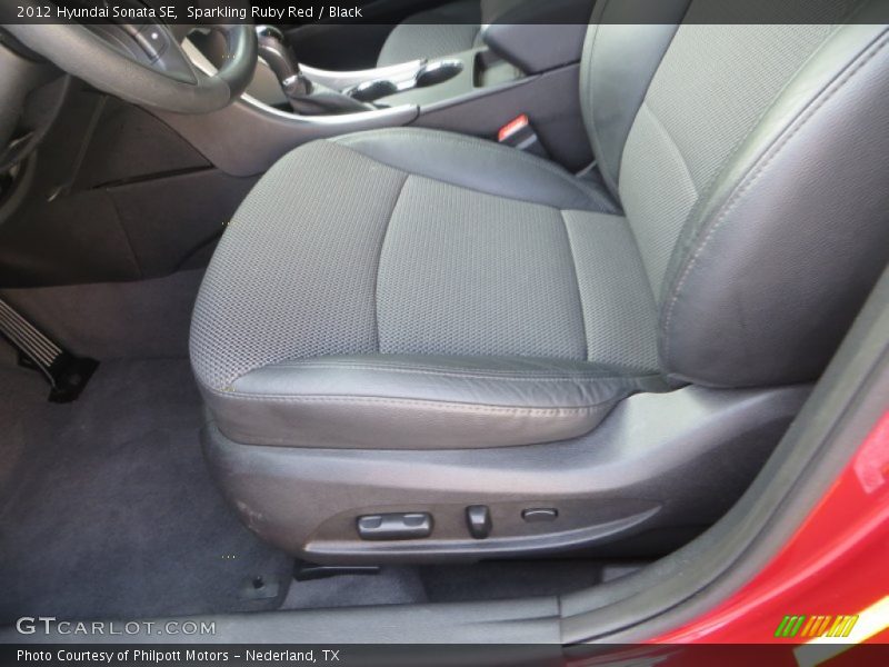 Sparkling Ruby Red / Black 2012 Hyundai Sonata SE