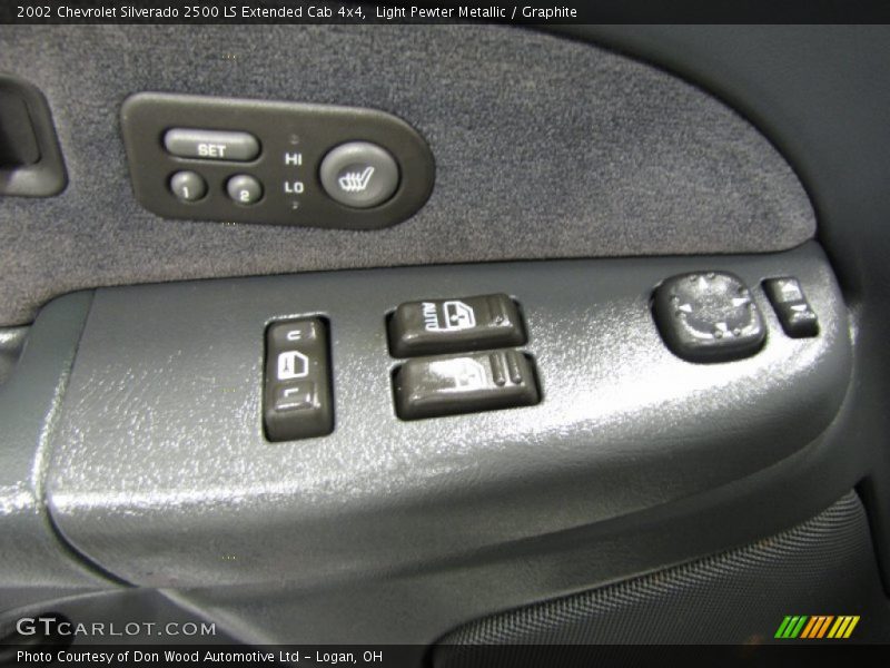 Light Pewter Metallic / Graphite 2002 Chevrolet Silverado 2500 LS Extended Cab 4x4