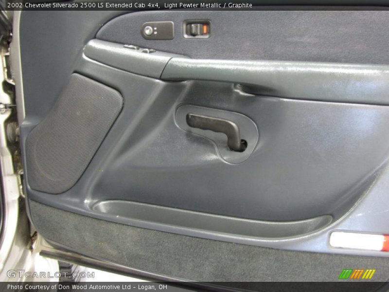 Light Pewter Metallic / Graphite 2002 Chevrolet Silverado 2500 LS Extended Cab 4x4