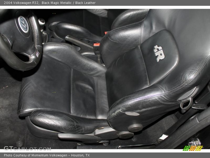 Black Magic Metallic / Black Leather 2004 Volkswagen R32