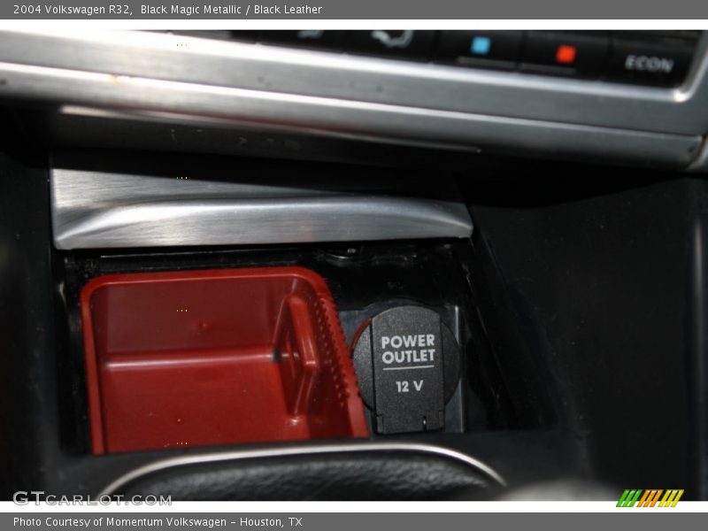 Black Magic Metallic / Black Leather 2004 Volkswagen R32