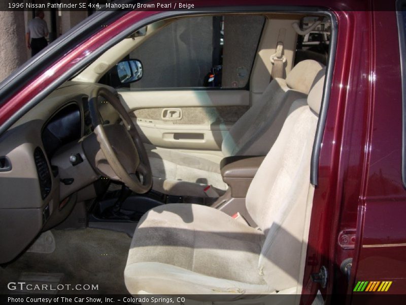 Mahogany Brown Pearl / Beige 1996 Nissan Pathfinder SE 4x4