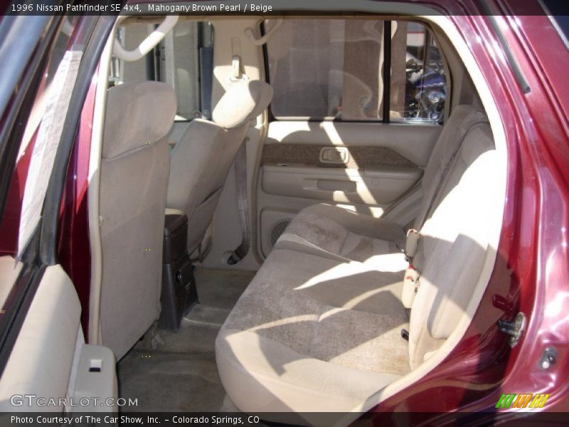 Mahogany Brown Pearl / Beige 1996 Nissan Pathfinder SE 4x4