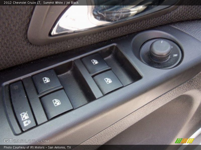 Summit White / Jet Black 2012 Chevrolet Cruze LT