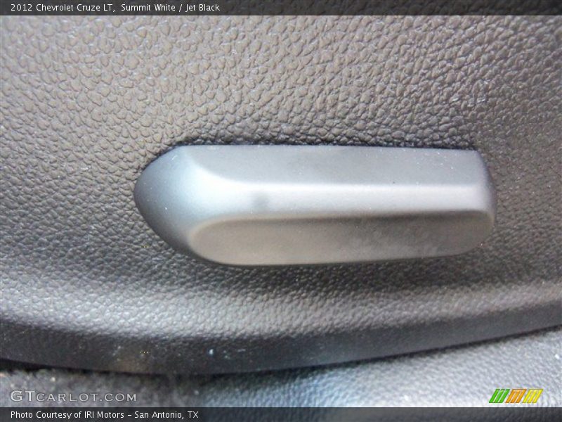 Summit White / Jet Black 2012 Chevrolet Cruze LT