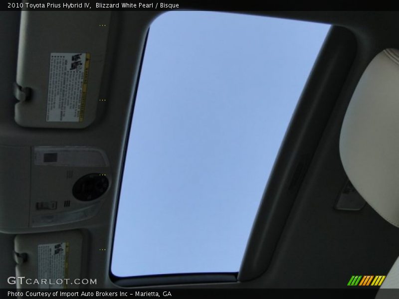 Blizzard White Pearl / Bisque 2010 Toyota Prius Hybrid IV