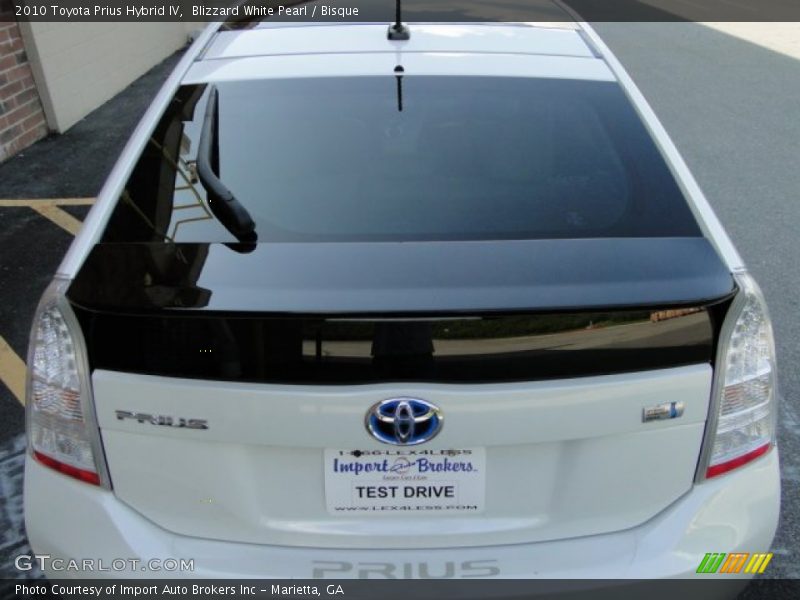 Blizzard White Pearl / Bisque 2010 Toyota Prius Hybrid IV