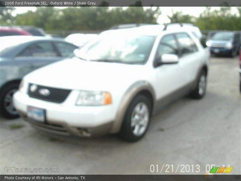 Oxford White / Shale Grey 2006 Ford Freestyle SEL