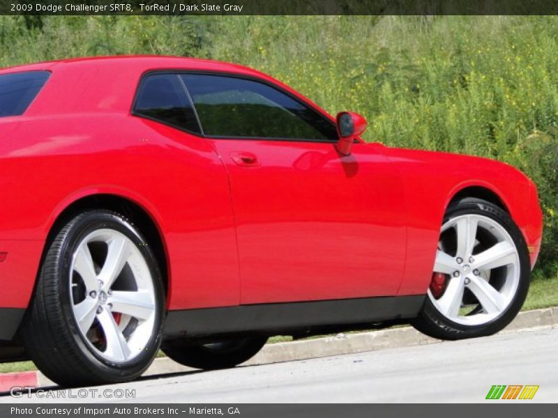 TorRed / Dark Slate Gray 2009 Dodge Challenger SRT8