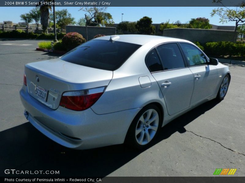 Silver Grey Metallic / Grey 2004 BMW 5 Series 545i Sedan