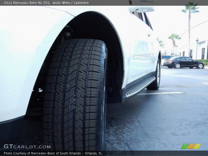 Arctic White / Cashmere 2011 Mercedes-Benz ML 350