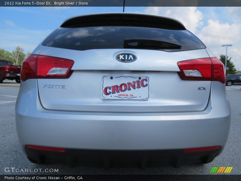 Bright Silver / Stone 2012 Kia Forte 5-Door EX