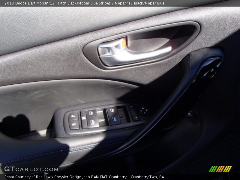 Pitch Black/Mopar Blue Stripes / Mopar '13 Black/Mopar Blue 2013 Dodge Dart Mopar '13