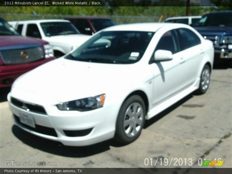 Wicked White Metallic / Black 2013 Mitsubishi Lancer ES