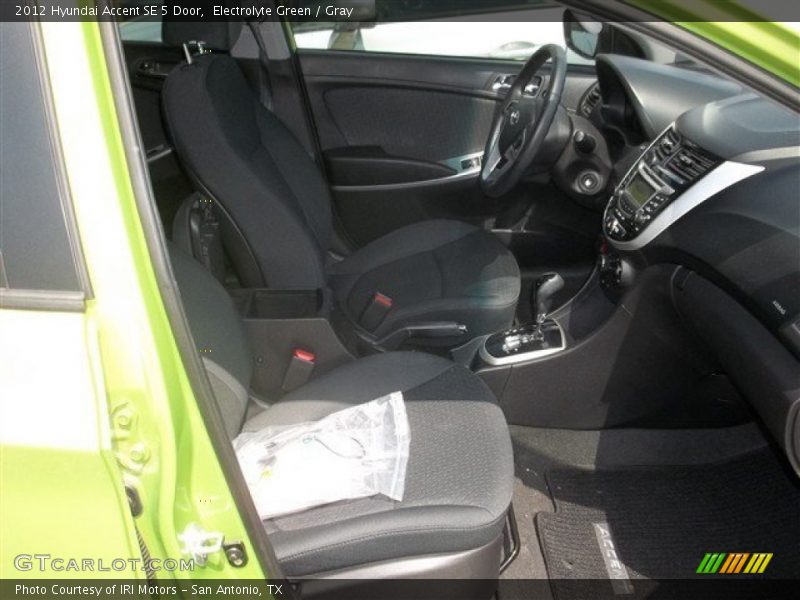 Electrolyte Green / Gray 2012 Hyundai Accent SE 5 Door