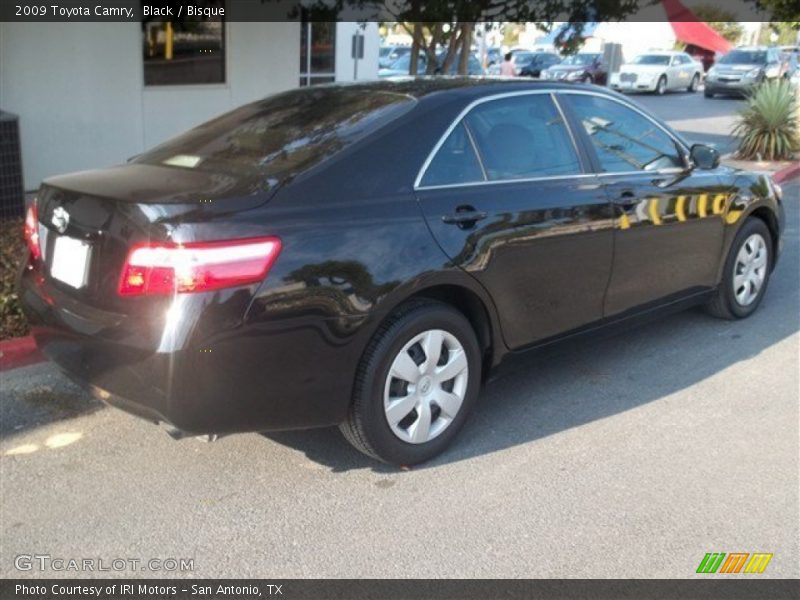 Black / Bisque 2009 Toyota Camry