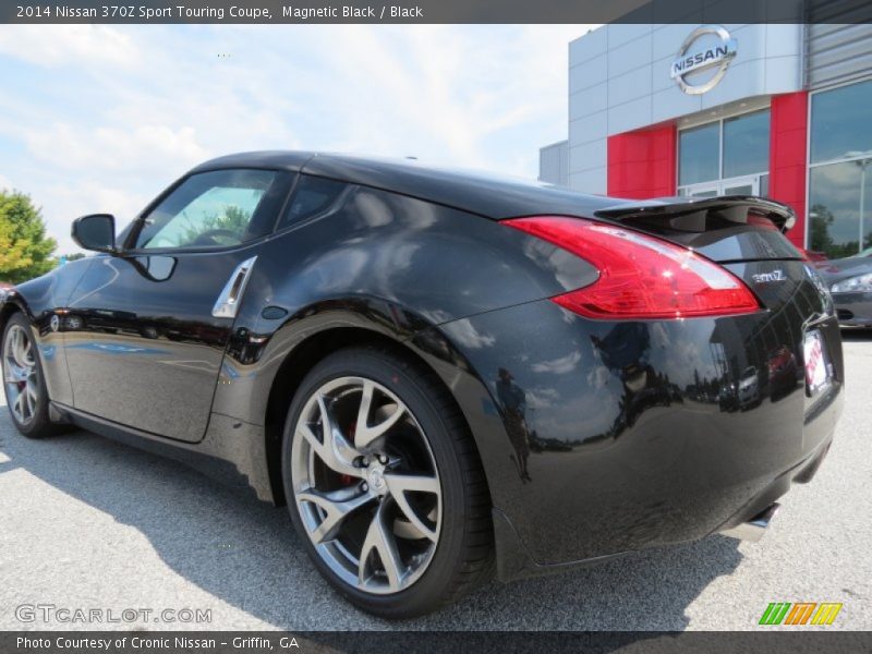 Magnetic Black / Black 2014 Nissan 370Z Sport Touring Coupe