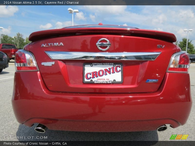 Cayenne Red / Charcoal 2014 Nissan Altima 2.5 SV