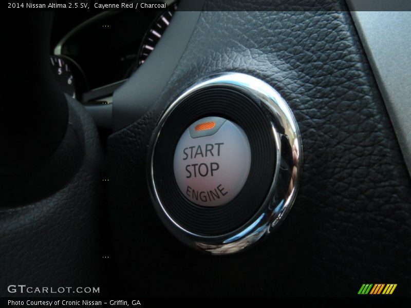Cayenne Red / Charcoal 2014 Nissan Altima 2.5 SV