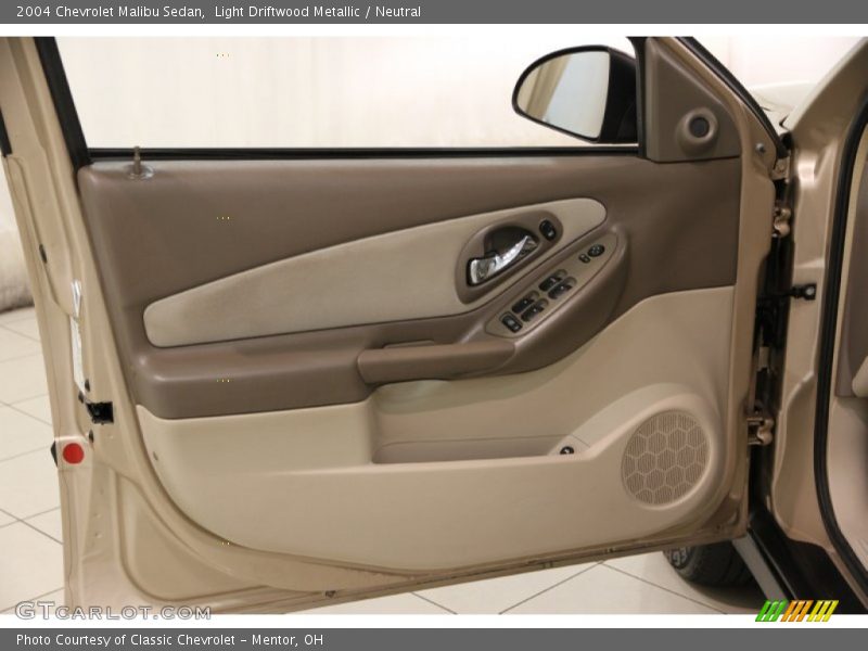 Light Driftwood Metallic / Neutral 2004 Chevrolet Malibu Sedan