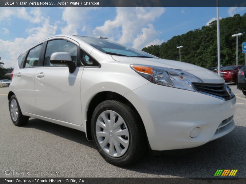 Aspen White / Charcoal 2014 Nissan Versa Note SV