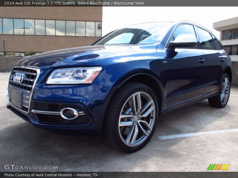 Front 3/4 View of 2014 SQ5 Prestige 3.0 TFSI quattro