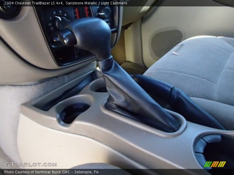 Sandstone Metallic / Light Cashmere 2004 Chevrolet TrailBlazer LS 4x4