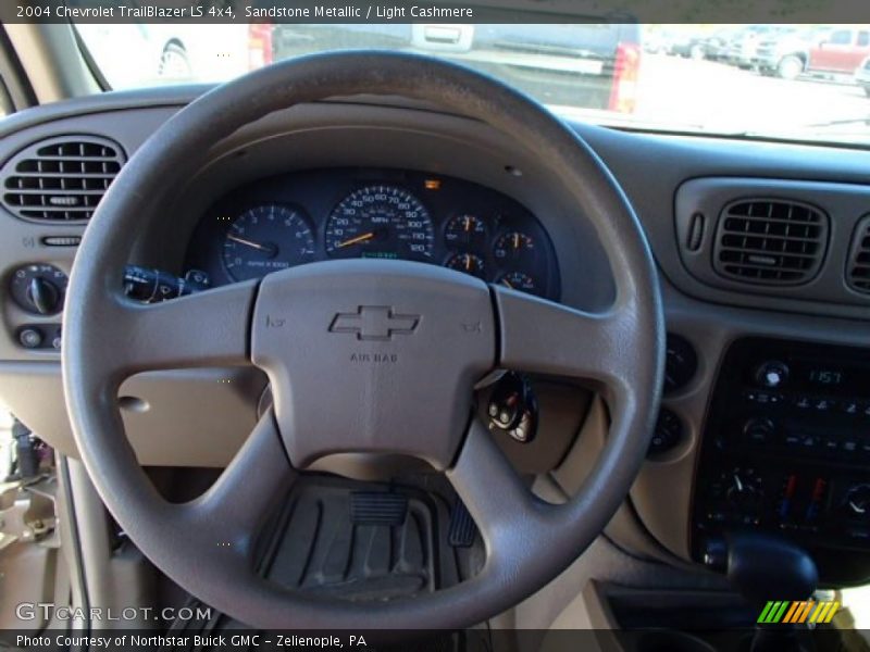 Sandstone Metallic / Light Cashmere 2004 Chevrolet TrailBlazer LS 4x4