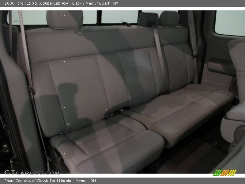 Black / Medium/Dark Flint 2006 Ford F150 STX SuperCab 4x4