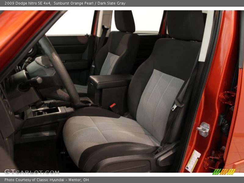 Sunburst Orange Pearl / Dark Slate Gray 2009 Dodge Nitro SE 4x4