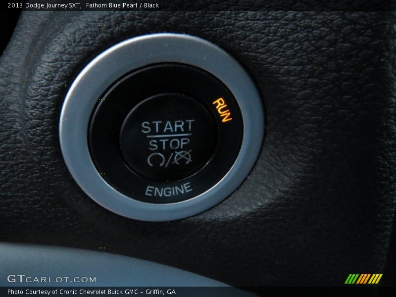 Fathom Blue Pearl / Black 2013 Dodge Journey SXT