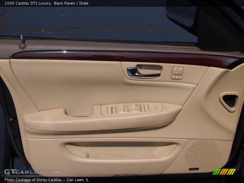 Black Raven / Shale 2006 Cadillac DTS Luxury