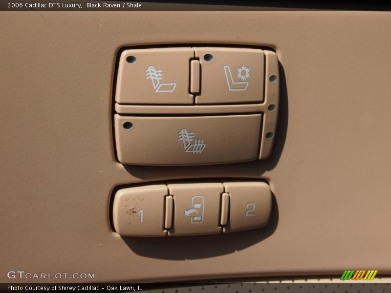 Black Raven / Shale 2006 Cadillac DTS Luxury