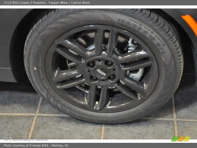 Pepper White / Carbon Black 2014 Mini Cooper S Roadster