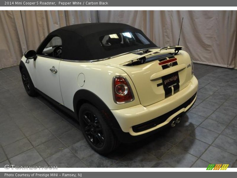 Pepper White / Carbon Black 2014 Mini Cooper S Roadster