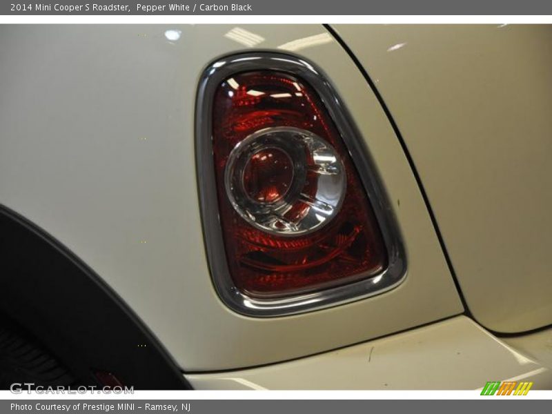 Pepper White / Carbon Black 2014 Mini Cooper S Roadster