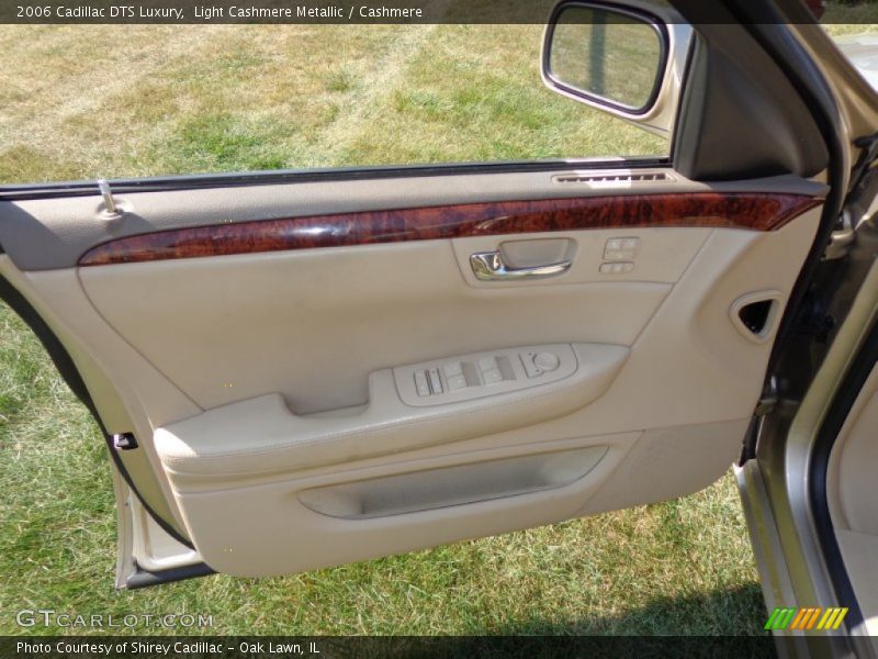 Light Cashmere Metallic / Cashmere 2006 Cadillac DTS Luxury