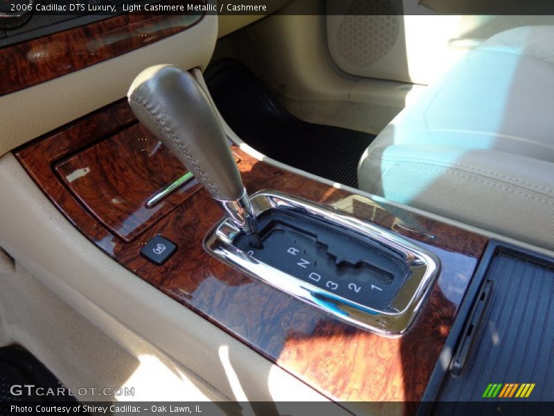 Light Cashmere Metallic / Cashmere 2006 Cadillac DTS Luxury